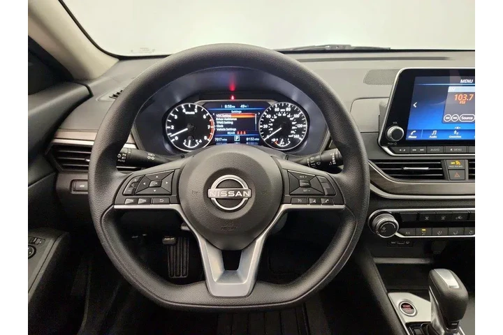 $22998 : Nissan Altima 2025 2.5 SV 4d image 10
