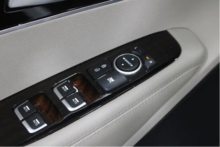 $20982 : Kia Sorento 2019 AWD EX V6 4 image 7