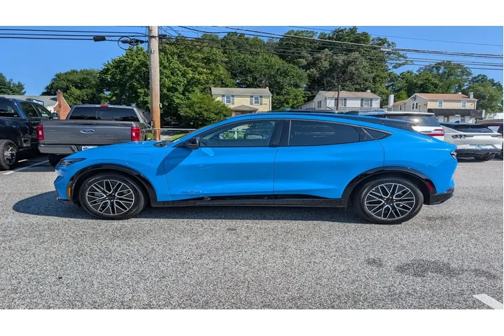 $31250 : Ford Mustang Mach-E 2024 AWD image 4