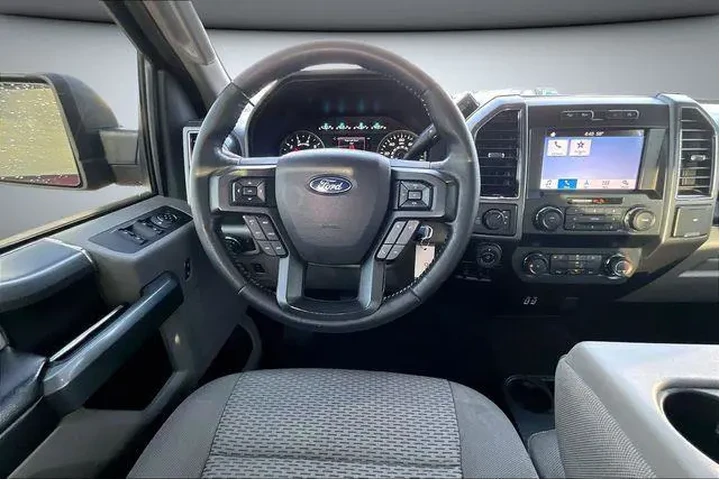 $20800 : Ford F-150 2019 4x4 XLT 4dr image 9