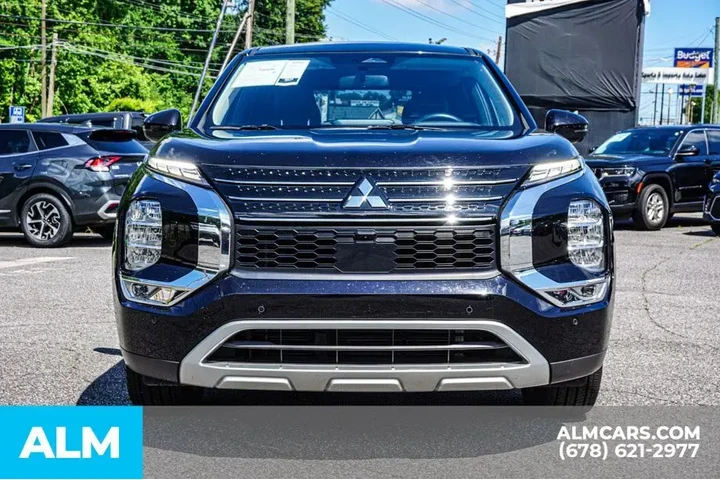 $20320 : Mitsubishi Outlander 2023 AW image 10