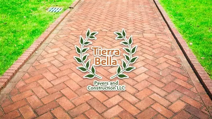 Tierra Bella Pavers & Construc image 1