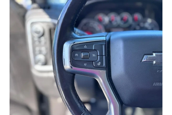 2022 Silverado 1500 LTD RST image 9