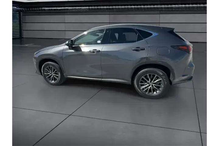 $35788 : Lexus NX 250 2023 Premium 4d image 5