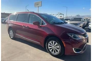 $10900 : 2018 Pacifica Touring L thumbnail
