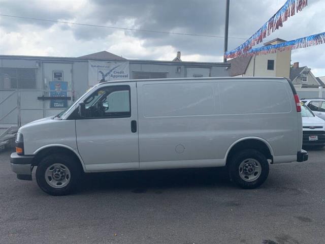 $20499 : 2021 GMC Savana 2500 image 4