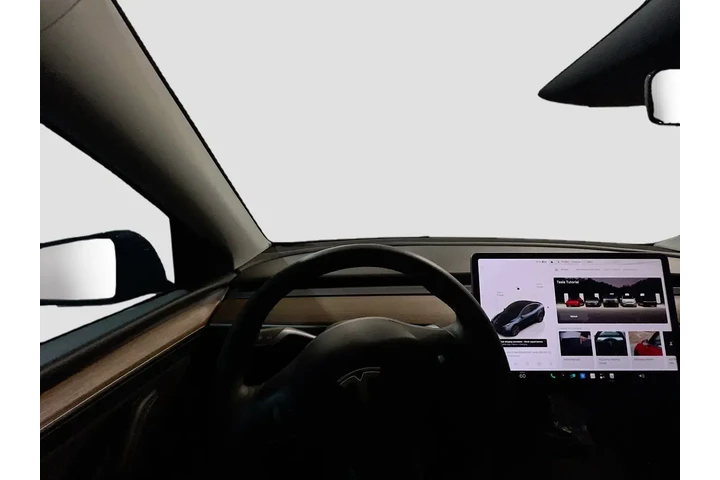 $32588 : Tesla Model Y 2024 Long Rang image 9