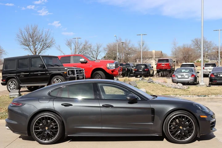 $39998 : 2017 Panamera image 6