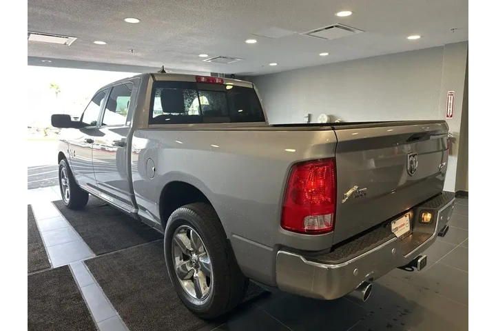 $23984 : Ram 1500 Classic 2019 4x4 Lo image 6