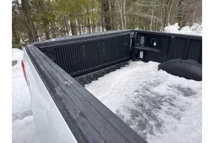 $39597 : Ford F-150 2022 4x4 Lariat 4 image 7