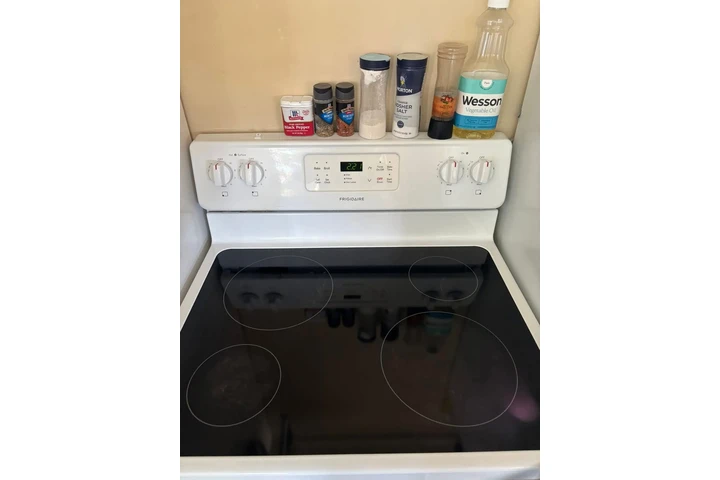 Gaby's cleaning service image 8