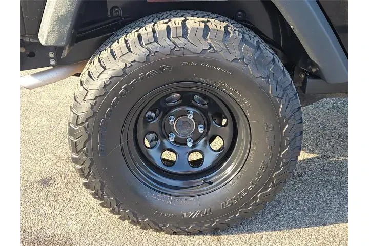 $20186 : Jeep Wrangler 2015 4x4 Rubic image 7