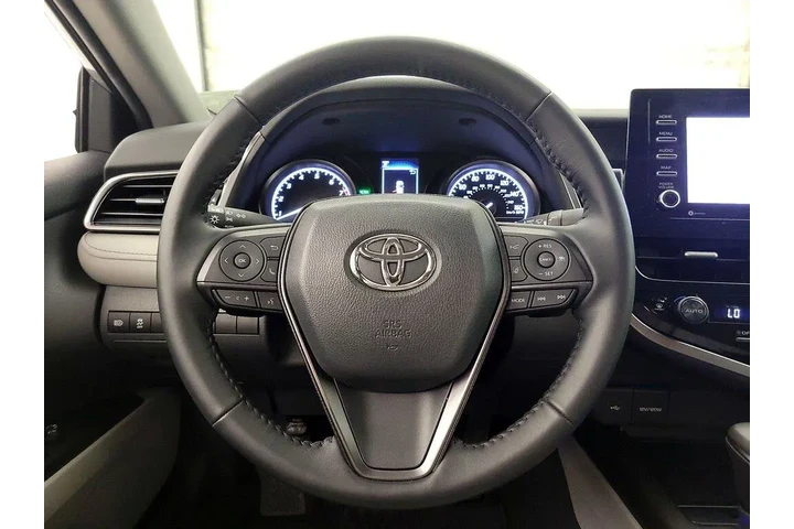 $27998 : Toyota Camry 2022 SE 4dr Sed image 10