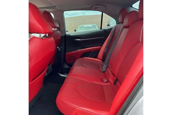 $29321 : Toyota Camry Hybrid 2021 XSE image 6