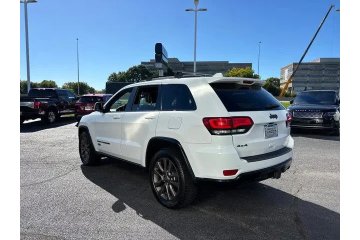 $10985 : Jeep Grand Cherokee 2016 4x4 image 5