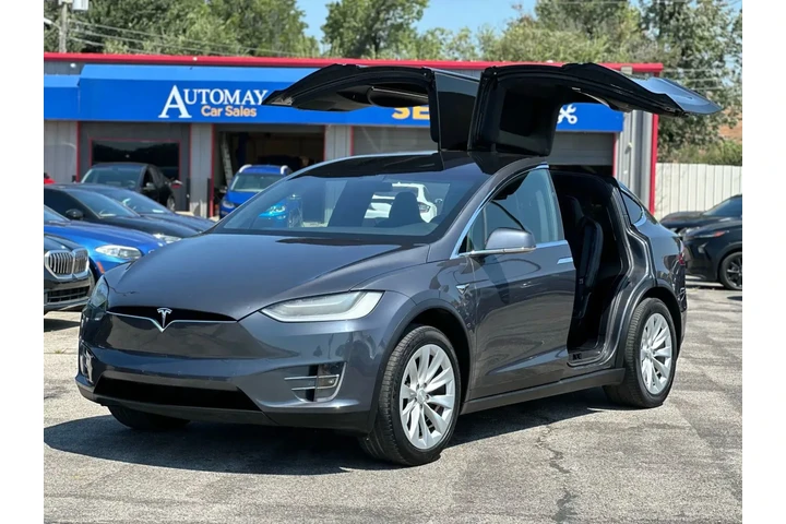 2018 TESLA MODEL X 75D SPORT image 4