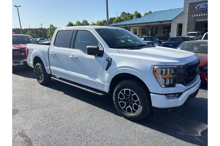 $39603 : Ford F-150 2023 4x4 XLT 4dr image 2