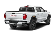 $40587 : 2024 Canyon 4WD Crew Cab Elev thumbnail