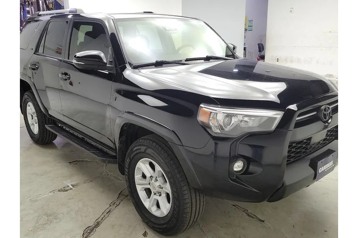 $38998 : Toyota 4Runner 2021 4x4 SR5 image 1