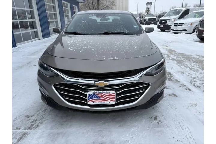 $17990 : 2023 Malibu LT image 4