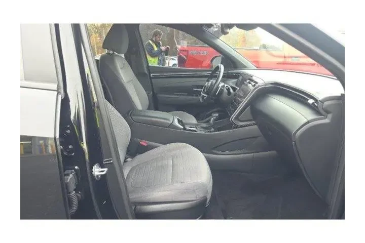 $28990 : Hyundai SANTA CRUZ 2023 AWD image 6