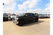 $36999 : Toyota Tundra 2021 4x4 SR5 4 thumbnail