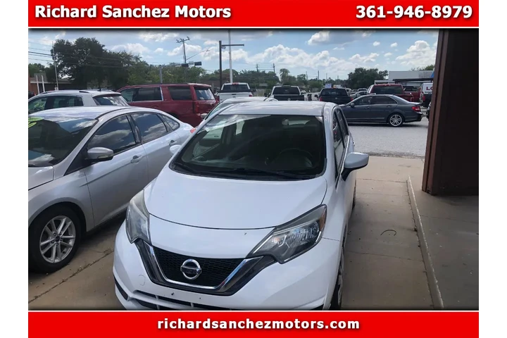 2019 Versa Note image 4