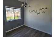 $2650 : Bella casa remodelada 2 pisos thumbnail