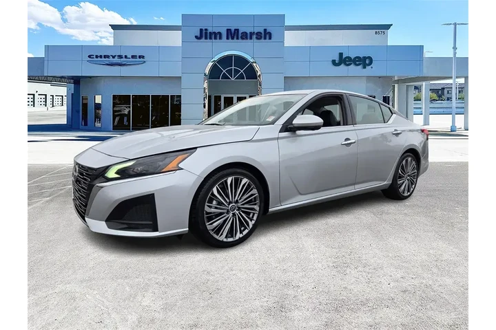 $19488 : Nissan Altima 2023 2.5 SL 4d image 2