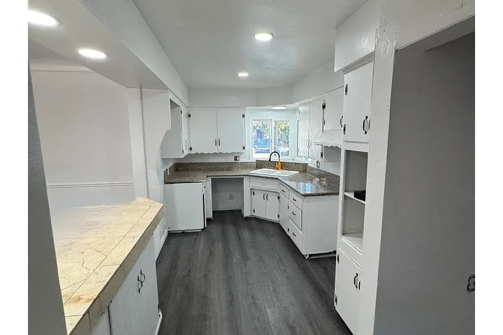 $2700 : Home available for rent image 3