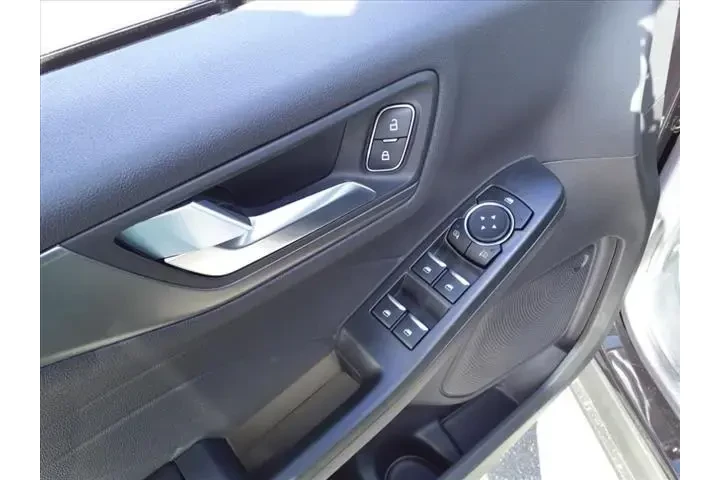 $26999 : Ford Escape Plug-In Hybrid 2 image 10