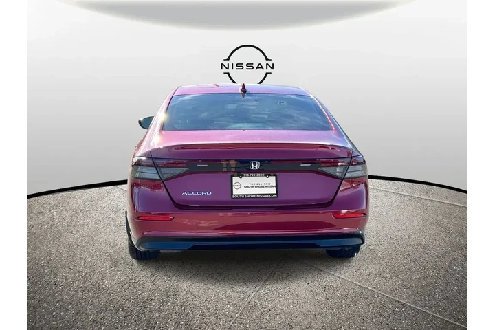 $20825 : Honda Accord 2024 LX 4dr Sed image 7
