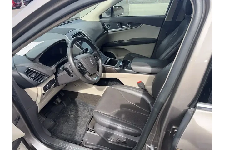 $24998 : Lincoln Nautilus 2019 Reserv image 2