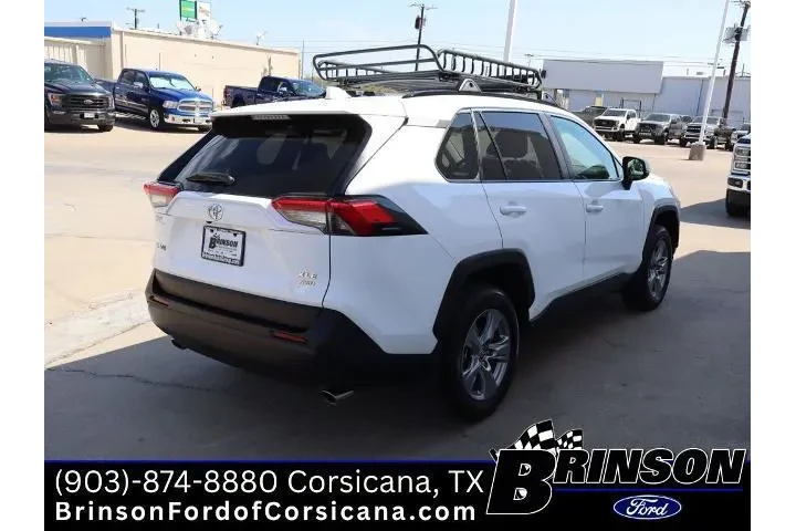 $31990 : Toyota RAV4 2024 AWD XLE 4dr image 7