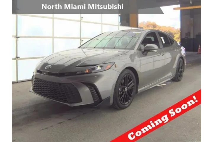 Toyota Camry 2025 SE 4dr Sed image 1
