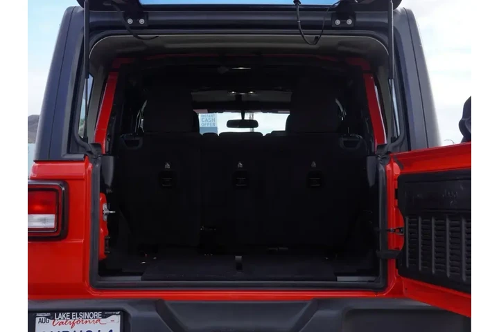 $17653 : Jeep Wrangler Unlimited 2019 image 6