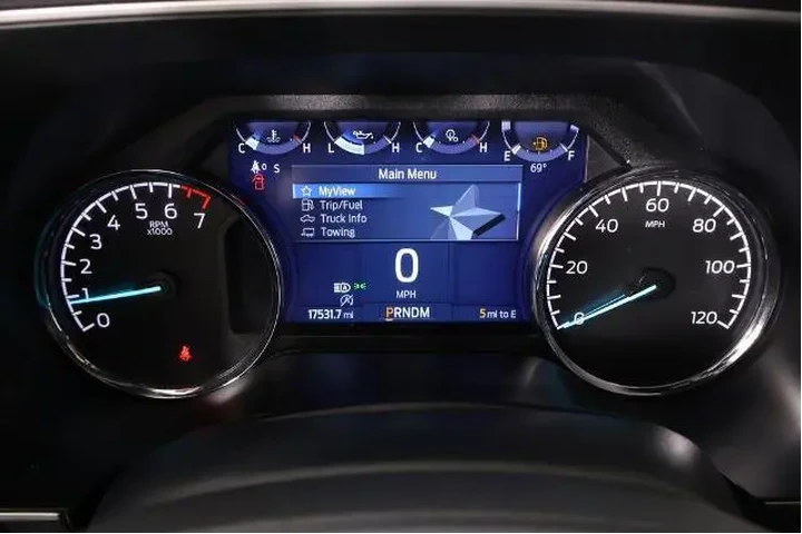 $39526 : Ford F-150 2023 4x4 XLT 4dr image 4