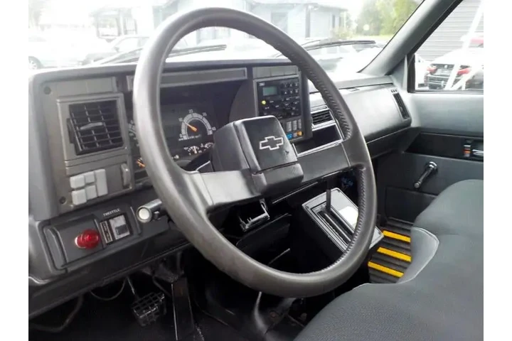 $8489 : 2001 C7H042 image 7