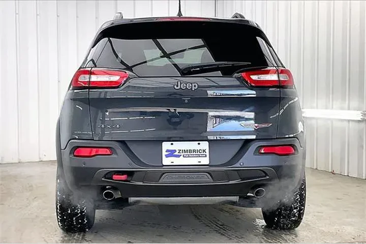 $11990 : Jeep Cherokee 2016 4x4 Trail image 4