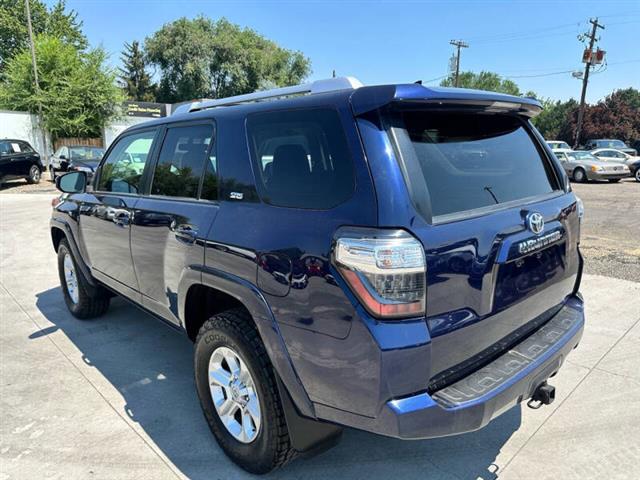 $17935 : 2015 4Runner SR5 Premium image 8