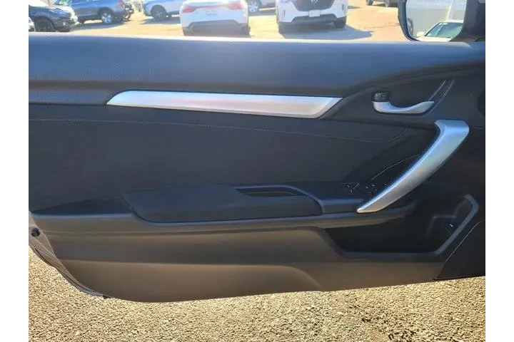 $22400 : Honda Civic 2020 EX 2dr Coup image 10