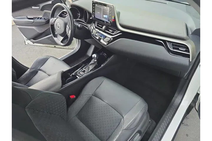 $24995 : Toyota C-HR 2021 Limited 4dr image 9