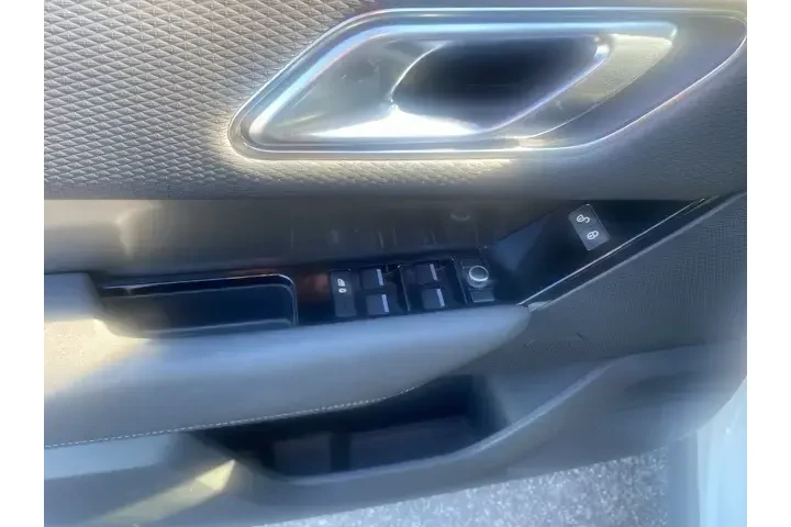 $22399 : Land Rover Range Rover Velar image 10