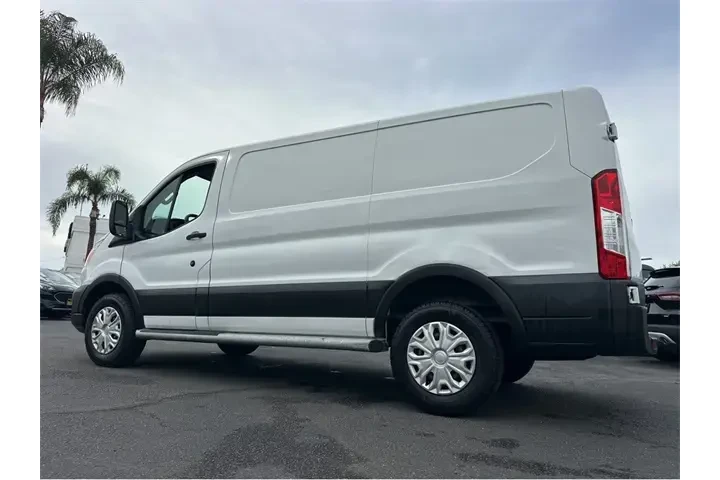 $29994 : Ford Transit 2021 250 3dr SW image 4