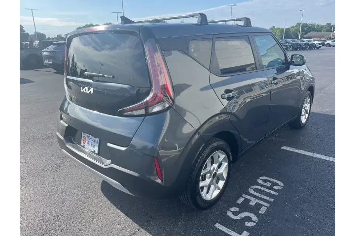 $16553 : Kia Soul 2023 S 4dr Crossove image 5