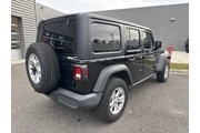 $27775 : Jeep Wrangler Unlimited 2021 thumbnail