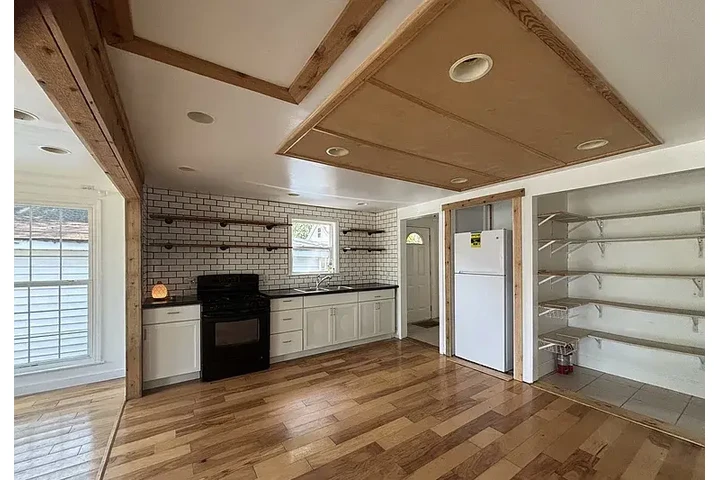 $1150 : HOUSE FOR RENT IN MICHIGAN image 9