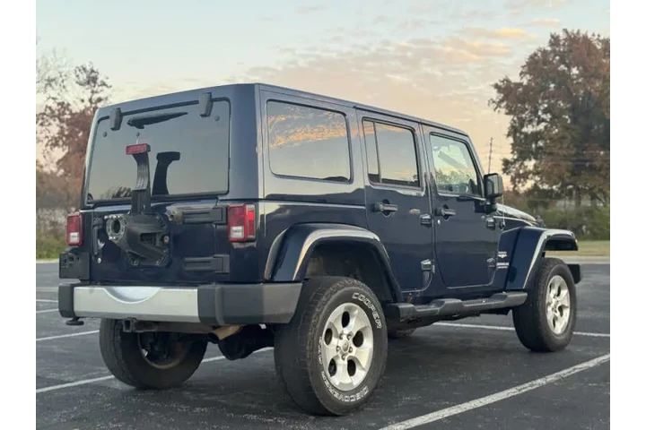 $10999 : 2013 Wrangler Unlimited Sahara image 5