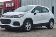 $10490 : 2019 Trax LS thumbnail