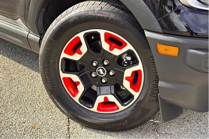 $29977 : Ford Bronco Sport 2024 AWD F image 2